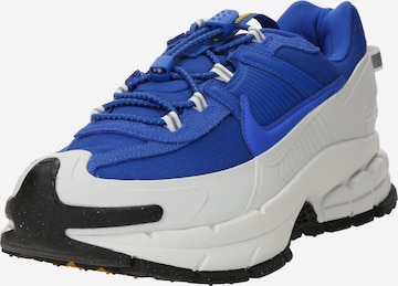 Baskets basses 'VOMERO ROAM' Nike Sportswear en bleu : devant