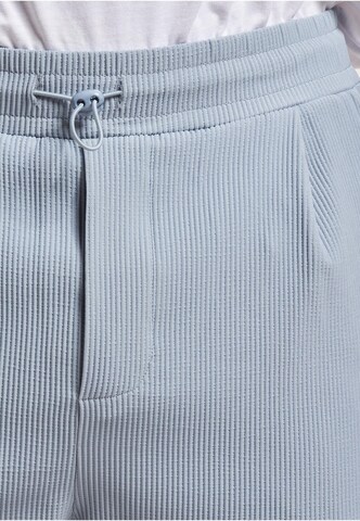 DEF Regular Chinohose in Grau