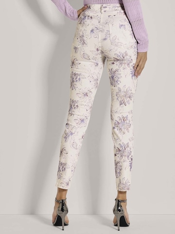 MADELEINE Slimfit Broek in Wit