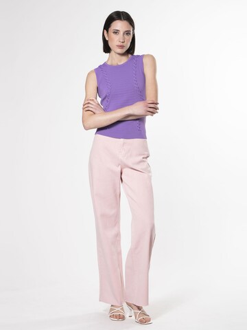 Top in maglia di Influencer in lilla