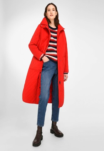 Veste mi-saison DAY.LIKE en rouge : devant