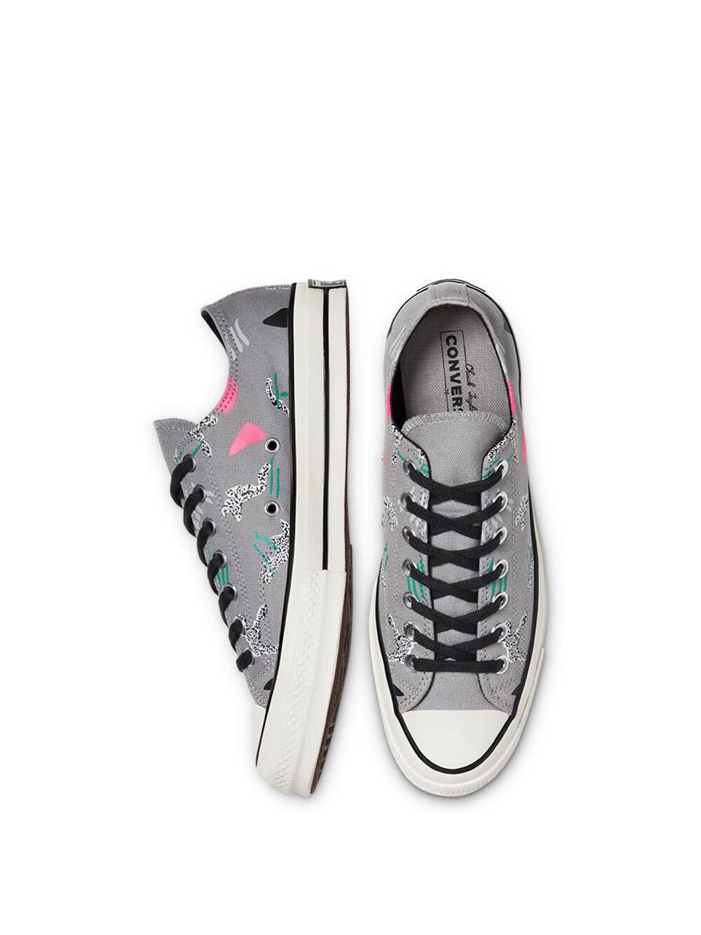 CONVERSE Sneaker 'Chuck 70 Ox' in Grau
