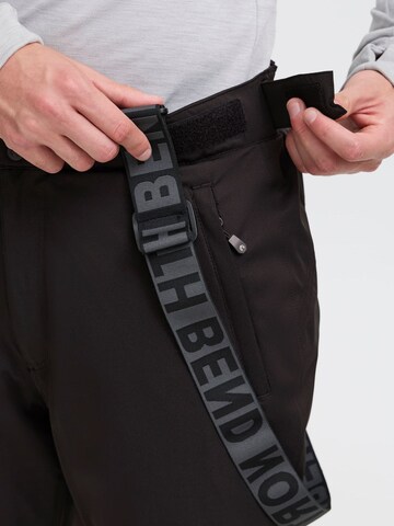 regular Pantaloni sportivi di North Bend in nero
