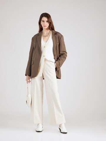 Marks & Spencer - Pierna ancha Pantalón de pinzas 'Frankie' en beige