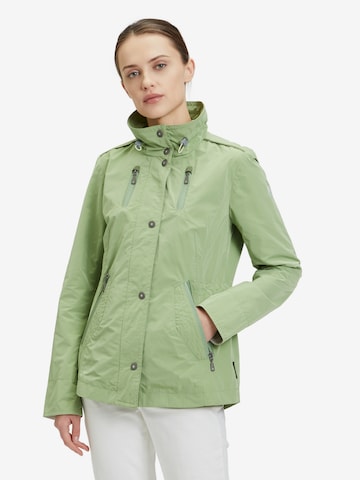 GIL BRET Between-Season Jacket in Green: front