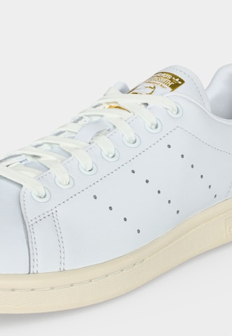 ADIDAS ORIGINALS Σνίκερ χαμηλό 'STAN SMITH' σε λευκό