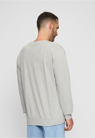MT Men Sweatshirt in Grau