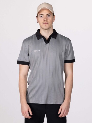 Divina Shirt 'Ace' in Grijs: voorkant