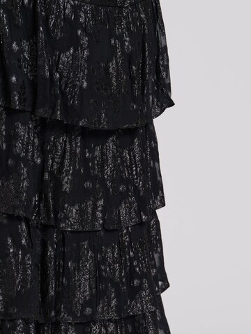 Finding Friday Kleid in Schwarz