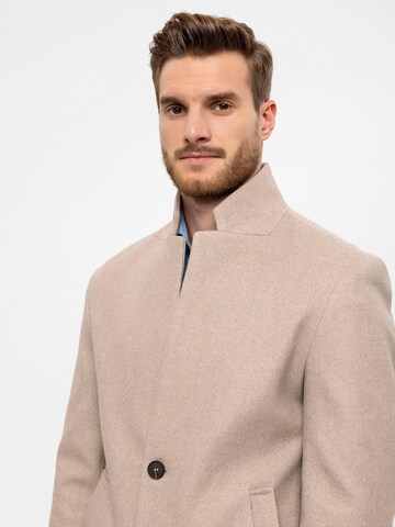 Cappotto di mezza stagione di Antioch in beige