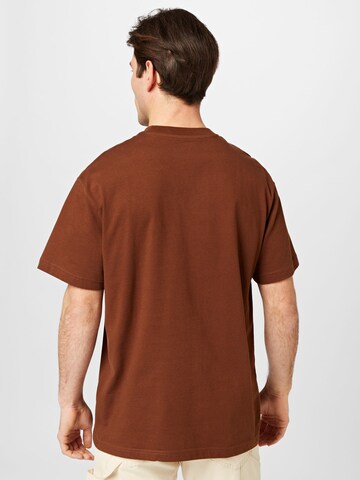 Lee Shirt in Bruin