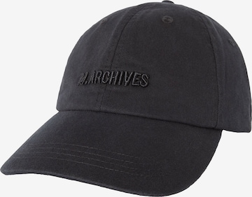 Bershka Cap in Black: front