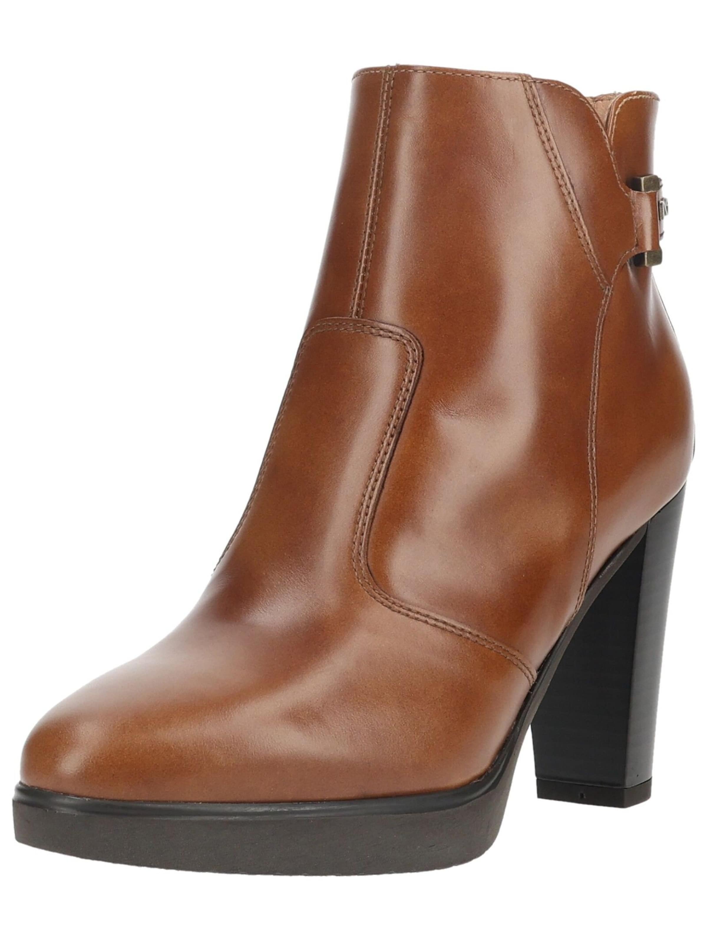 Bottines Nero Giardini en marron : devant