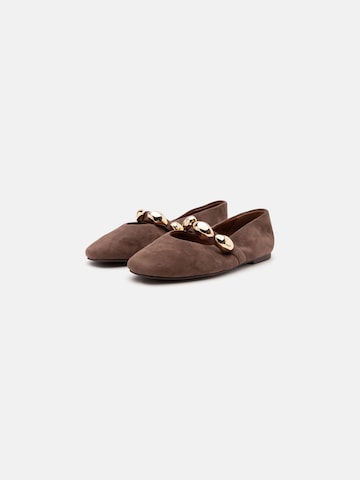 STEVE MADDEN Remballerina 'Poppin' i brun