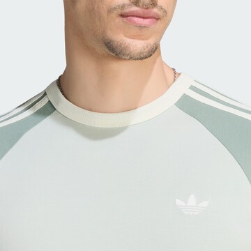 ADIDAS ORIGINALS - Camiseta en verde