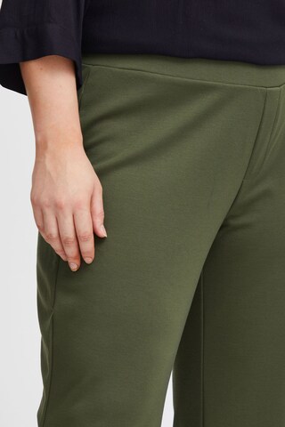 Fransa Curve Flared Broek in Groen