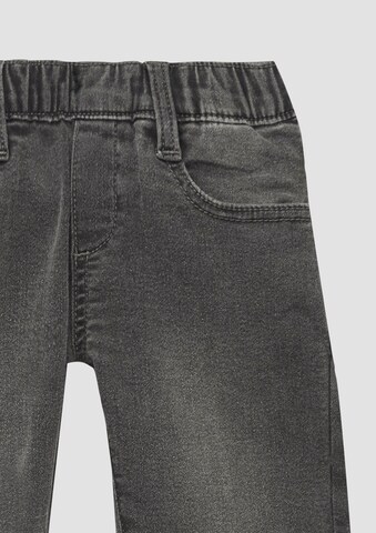 s.Oliver Tapered Jeans in Grijs