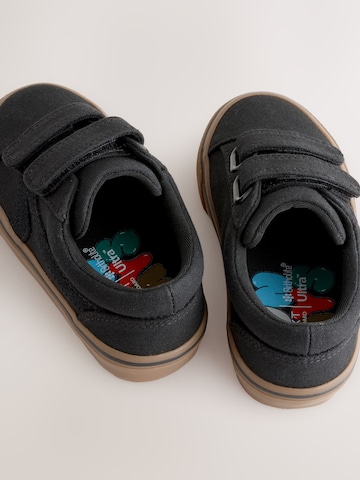 Next Sneaker in Schwarz