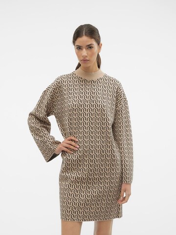 VERO MODA Трикотажное платье 'VMGOLDNEEDLE' в Бежевый: спереди