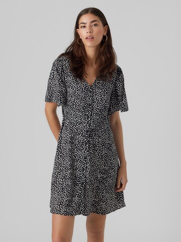 Robe-chemise 'ALBA' VERO MODA en noir : devant