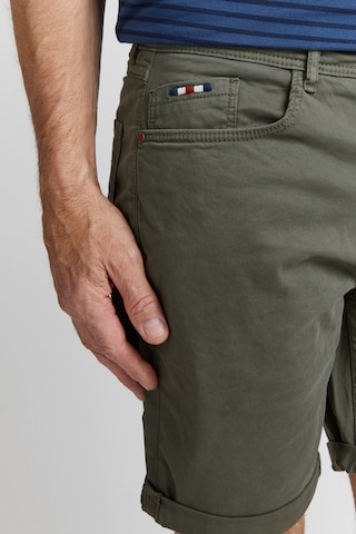 FQ1924 Regular Shorts 'JOSH' in Grün