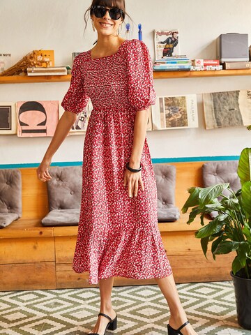 Abito di olalook in rosso: frontale