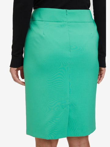 Betty Barclay Skirt in Green