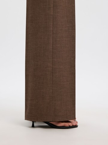 SELECTED Wide leg Pleated Pants in Brown