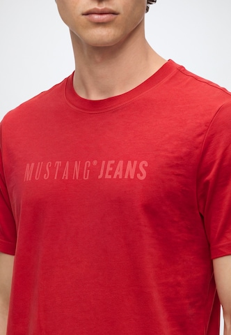 MUSTANG Μπλουζάκι 'Style Austin' σε κόκκινο
