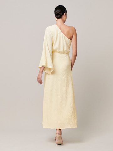 Rochie de seară 'Ellie' de la Sável pe galben
