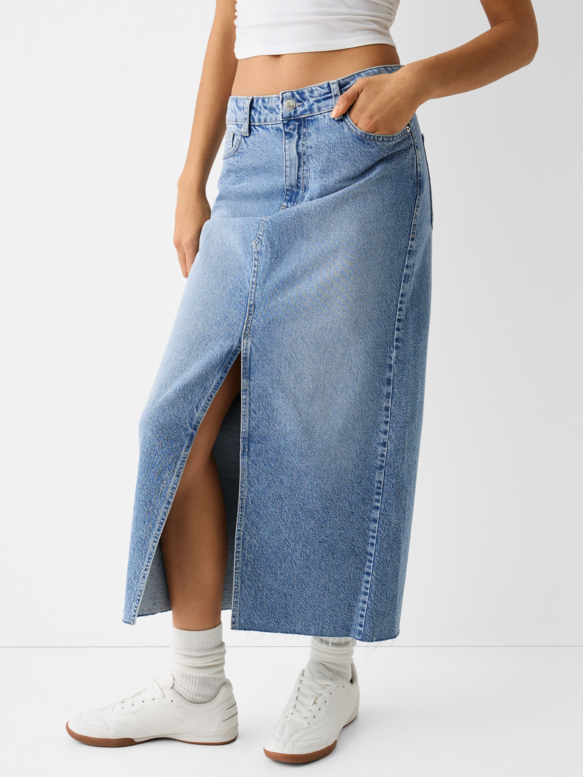 Gonna clearance bianca bershka