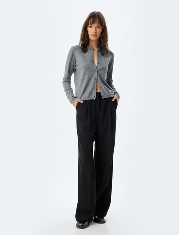 Koton Strickjacke in Grau