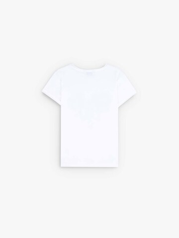 Tricou de la Scalpers pe alb