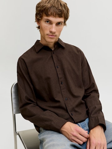 Coupe regular Chemise JACK & JONES en marron