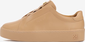 Baskets basses Kazar en beige : devant