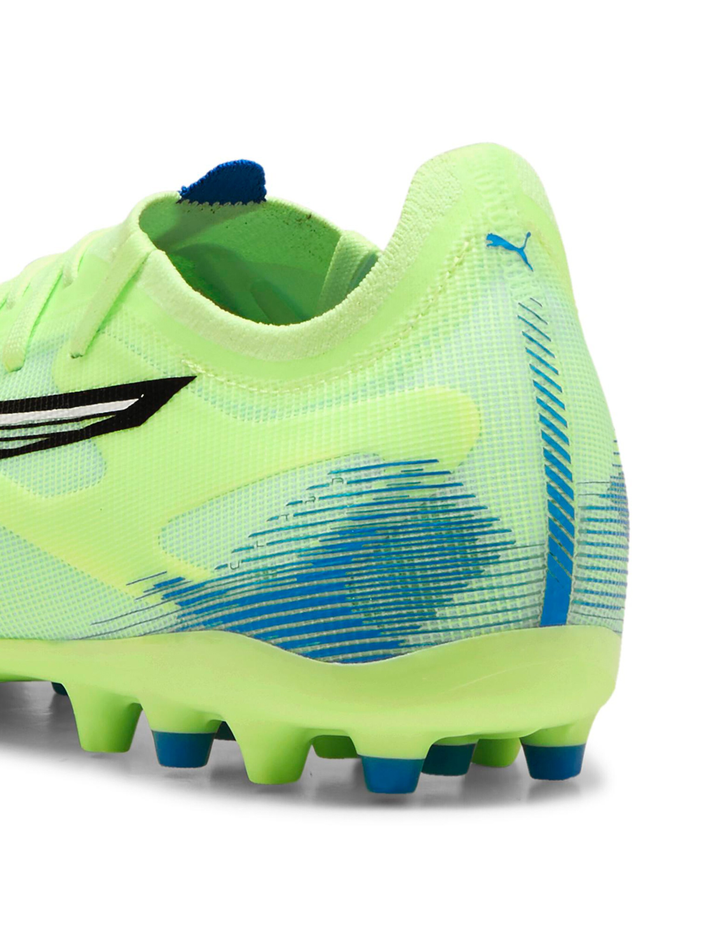 PUMA Jalkapallokengät 'ULTRA 5 MATCH' värissä vihreä