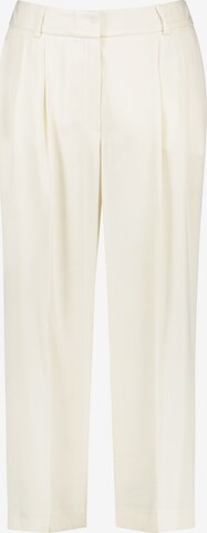 TAIFUN Loose fit Pleat-front trousers in Beige: front