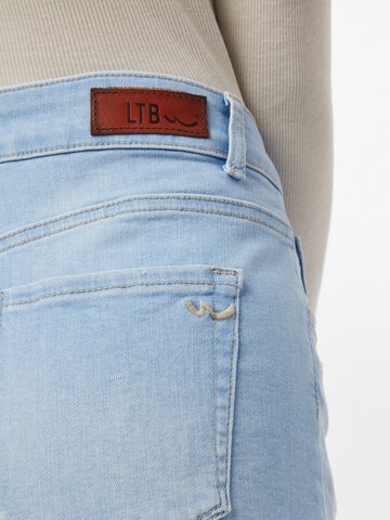 LTB Regular Shorts 'Pamela' in Blau