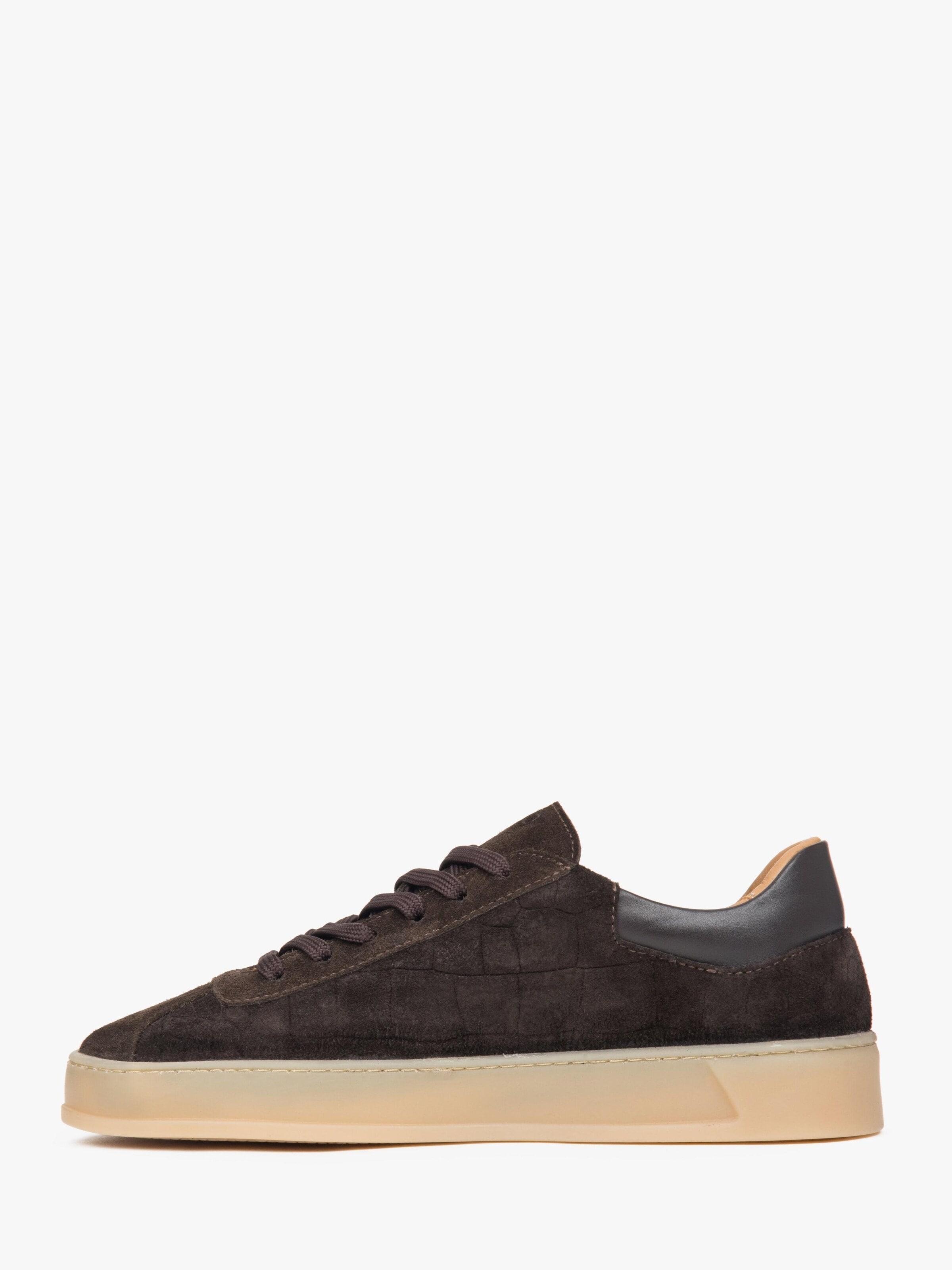 Estro Sneakers '09-3602' in Brown: front