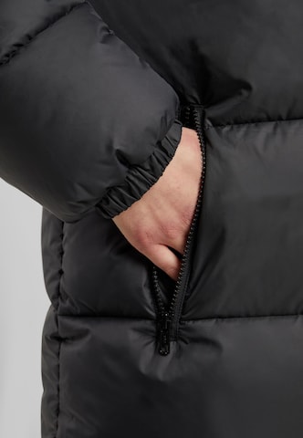 Manteau d’hiver Urban Classics en noir