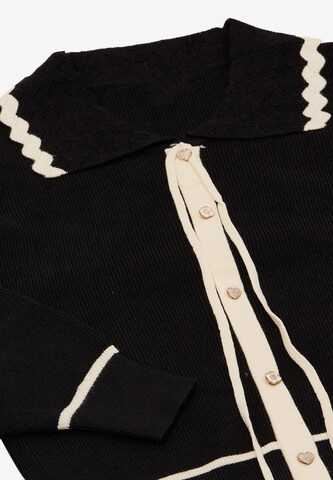 NAEMI Knit Cardigan in Black