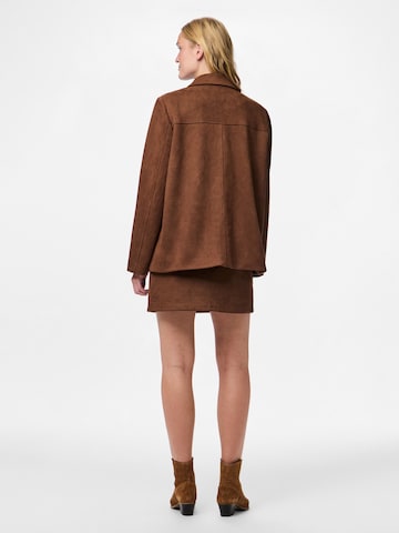 Blazer 'PCRAKEL' PIECES en marron