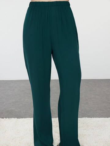 Trendyol - Pijama en verde