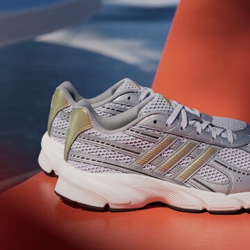 ADIDAS SPORTSWEAR - Sapatilha de desporto 'Technochaos 2000' em branco