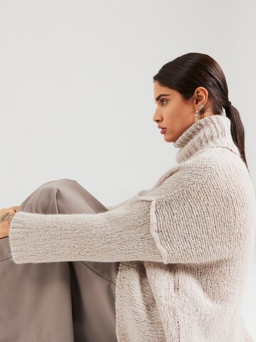 ZABAIONE Oversized sweater 'Be44nja' in Beige