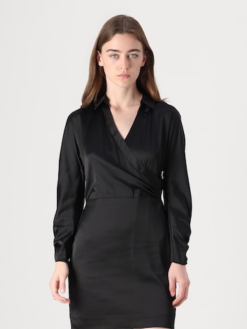 GUESSKošulja haljina 'TANYA' - crna boja: prednji dio