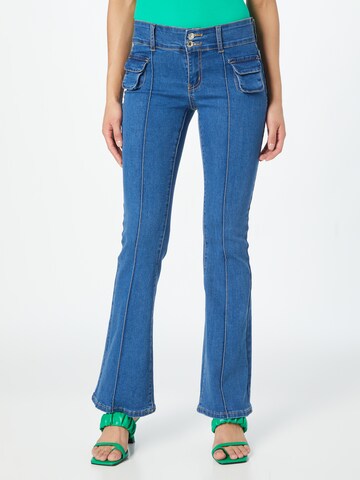 Edikted Flared Jeans in Blue: front