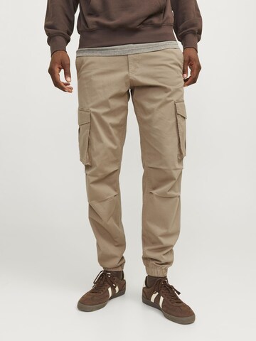 JACK & JONES Tapered Cargobroek 'JPSTKane JJNoah' in Beige: voorkant