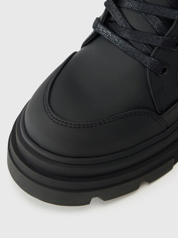 TOMMY HILFIGER Ботинки на шнуровке в Черный