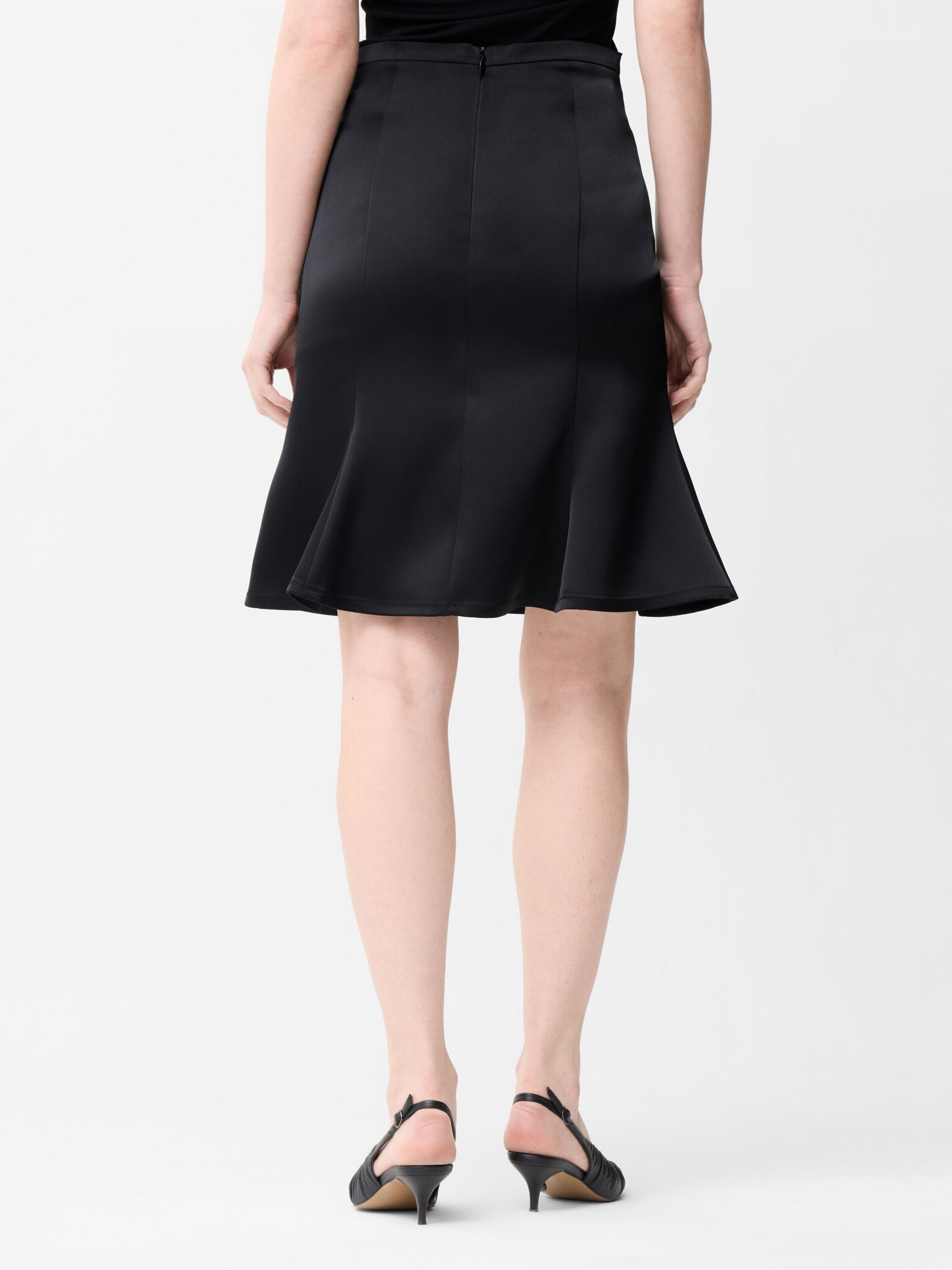 adl Skirt in Black